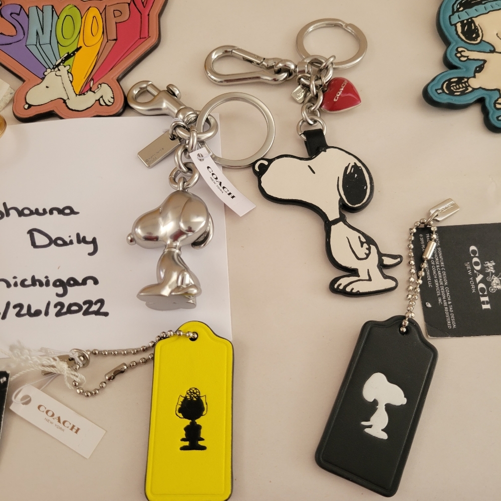 Coach Keychain - Picture 4 of 9